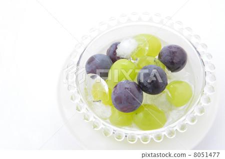 Grape Fujinori and Shimane Sweet dessert with ice Grape Fujinori and Shimane Sweet dessert with ice 8051477