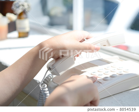 A woman on the phone 8054539