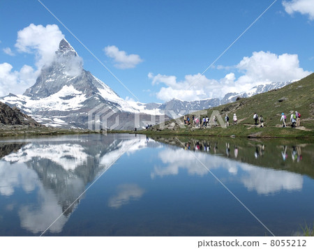 顛倒的馬特宏峰 8055212