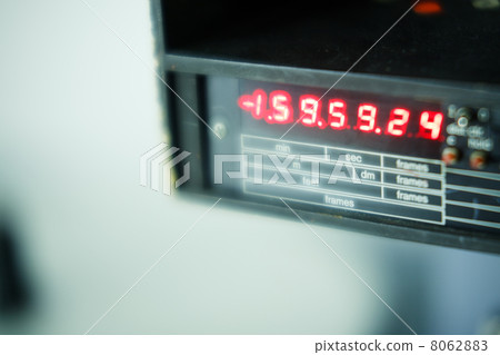 16 mm film editing machine 16 mm film editing machine 8062883
