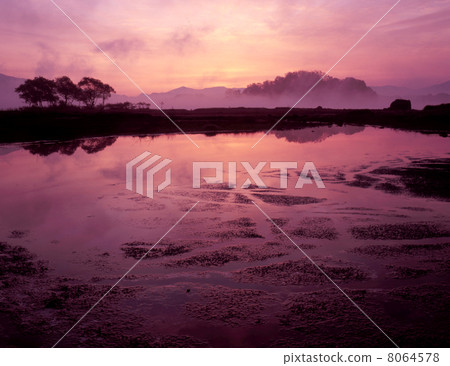 黎明前的希巴拉湖 黎明前的希巴拉湖 8064578