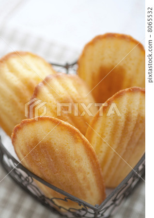 Madeleine Madeleine 8065532