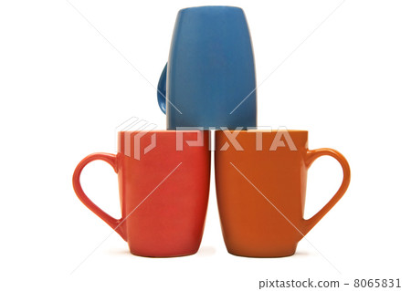 Mug stacked on two mugs 8065831