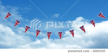 Union Jack Bunting and Banners 8069385