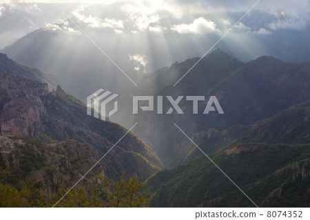 coper canyon, sierra madre 8074352