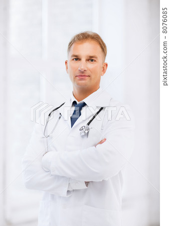 male doctor with stethoscope 8076085