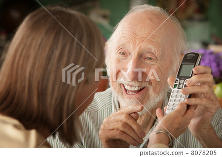 Senior couple with telephone 8078205
