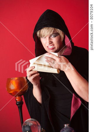 Witch Reciting Spells 8079104