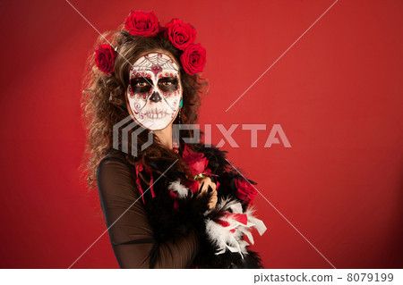 Rose Decked Lady Rose Decked Lady 8079199