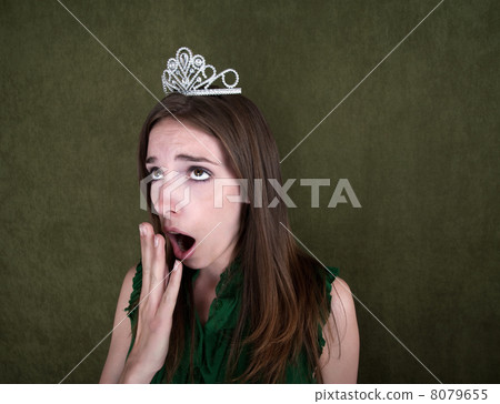 Bored Homecoming Queen Bored Homecoming Queen 8079655