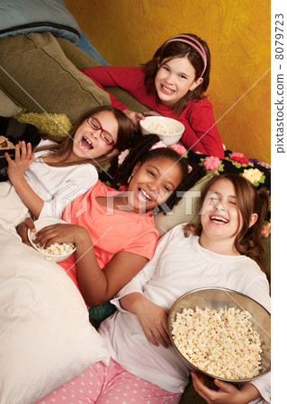 Happy Little Girls Happy Little Girls 8079723