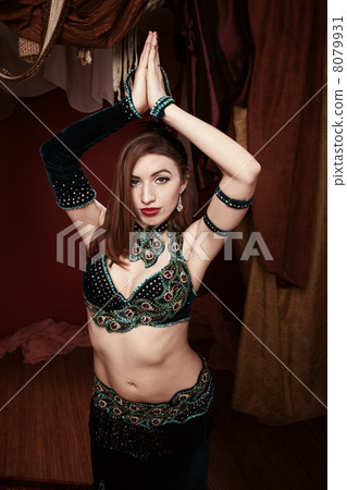 Beautiful Belly Dancer Beautiful Belly Dancer 8079931