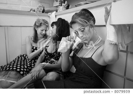 Weeping Woman 8079939