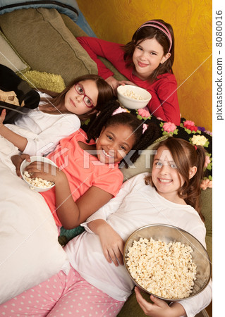 Kids Eating Popcorn Kids Eating Popcorn 8080016