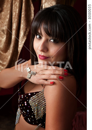 Beautiful Belly Dancer 8080035