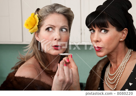 Women Smoking Up Weed 8080220