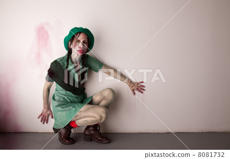 Woman scout zombie 8081732