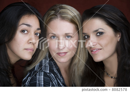 Three Smiling Women 8082578