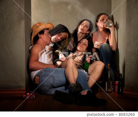 Partiers Partiers 8083260