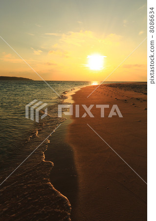 Sunset at Maehama Beach 8086634