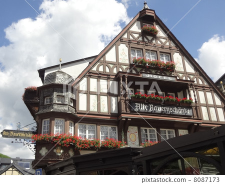 Ruedesheim's cafe 8087173