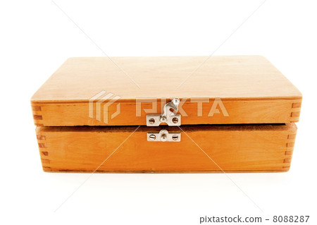 Opened vintage wooden chest 8088287