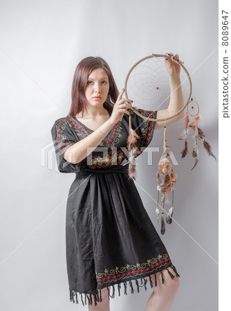 Indian squaw girl 8089647