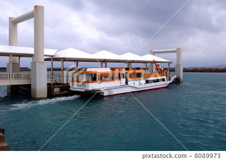 Ferries 8089973
