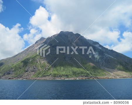 Remote island exploration (Satsuma Iwojima from ferry) Remote island exploration (Satsuma Iwojima from ferry) 8090036