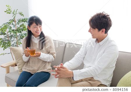 Newlywed lifestyle image Newlywed lifestyle image 8094156