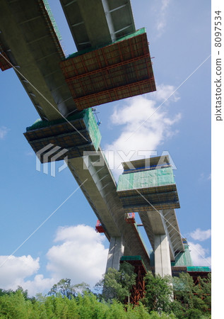 正在建設的神道橋樑建設 8097534