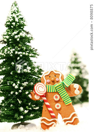 Little gingerbread man with trees Little gingerbread man with trees 8098875