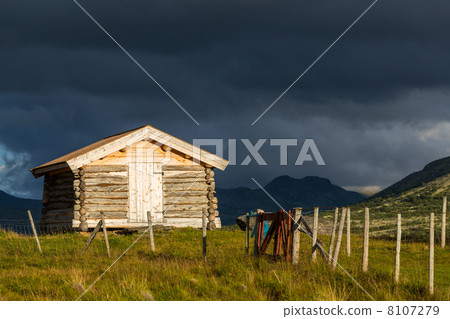 Huts in Norway mountains 8107279
