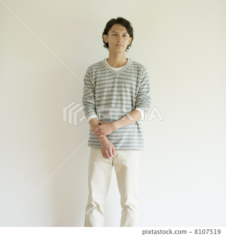 Male's portrait in her twenties 8107519