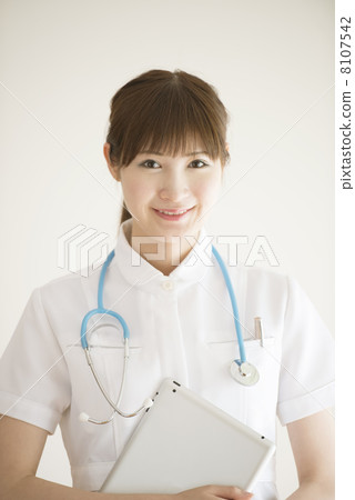 一位微笑的護士 一位微笑的護士 8107542