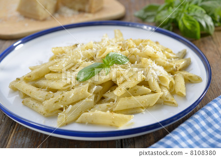 Penne with Parmesan cheese Penne with Parmesan cheese 8108380