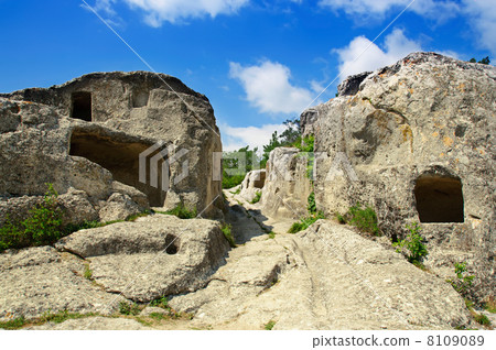 Eski-Kermen city Eski-Kermen city 8109089
