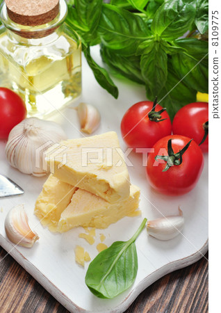 Parmesan cheese Parmesan cheese 8109775