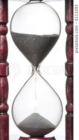 Close-up of hourglass 8111093