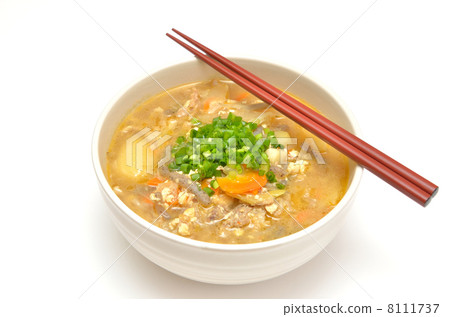 Miso soup with pork and vegetables  8111737