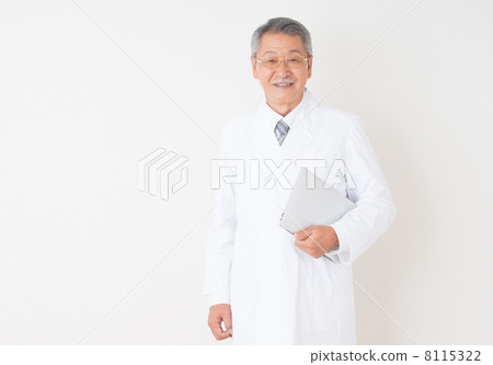 A doctor 8115322