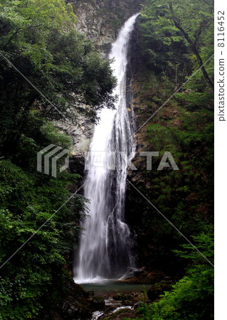 Summer's original immobile waterfall Summer's original immobile waterfall 8116452