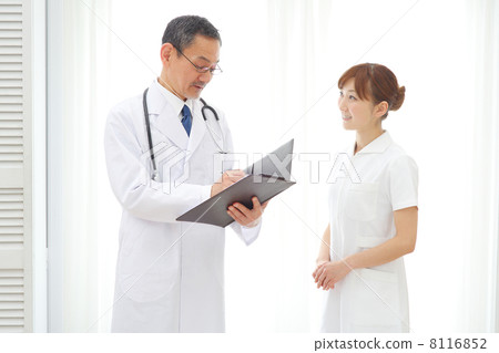 Doctor and nurse Doctor and nurse 8116852