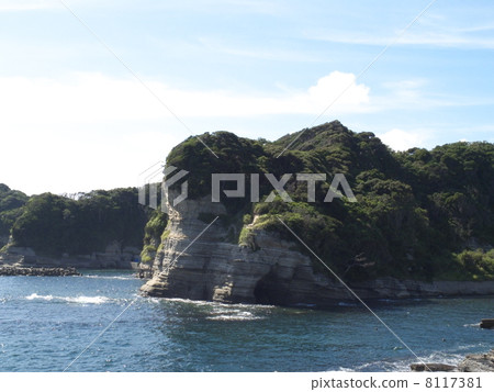 Katsuura coastline seen from Katsuoura underwater park 8117381