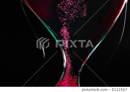 Particles that float in the interior oil clock 8122567