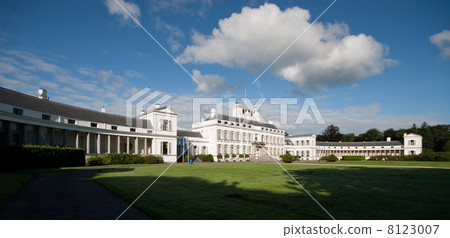 Royal Palace Soestdijk (the Netherlands) 8123007