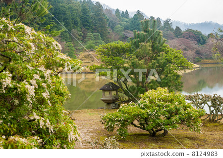 Shogakuin Riku Umiya Collapse shape lantern Shogakuin Riku Umiya Collapse shape lantern 8124983