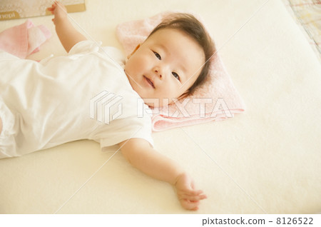 Lying lying baby 8126522