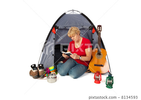 Reading a book on vacation 8134593