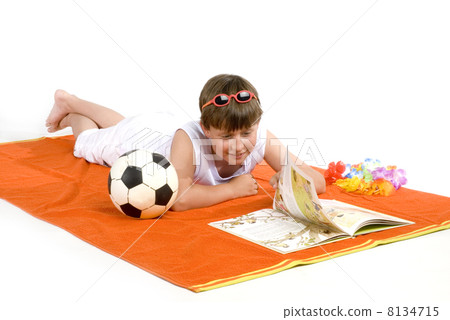 Relaxing kid 8134715